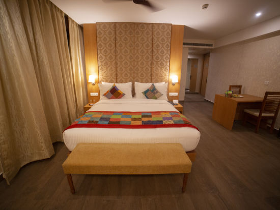 Hotels in Digha-Royal Suites